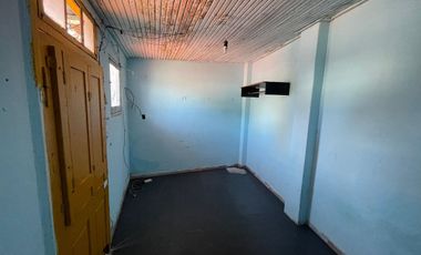 PH 4 AMBIENTES VENTA CON TERRAZA A REFACCIONAR