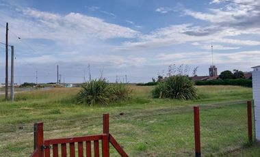 Venta Casa 3 ambientes en Miramar con Pileta