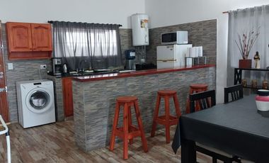 Venta Casa 3 ambientes en Miramar con Pileta