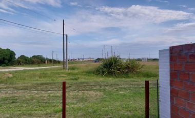 Venta Casa 3 ambientes en Miramar con Pileta