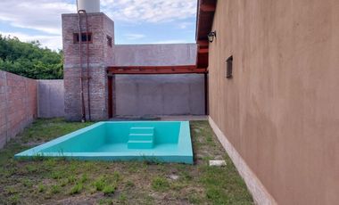 Venta Casa 3 ambientes en Miramar con Pileta