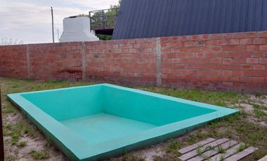 Venta Casa 3 ambientes en Miramar con Pileta