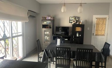 Venta Casa 2 plantas en Turdera