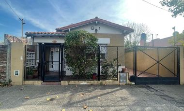 Venta Casa 2 plantas en Turdera