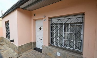 Casa en venta 3 dorm. en macrocentro Venado Tuerto