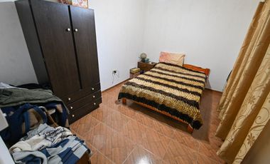 Casa en venta 3 dorm. en macrocentro Venado Tuerto