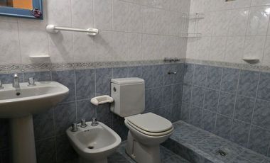 SE VENDE CASA QUINTA DE 3 DORMITORIOS CON PILETA