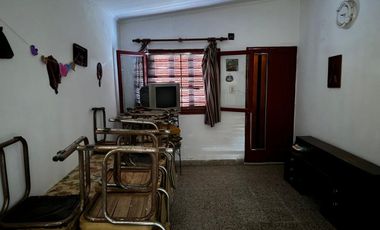 SE VENDE CASA QUINTA A REFACCIONAR A 100 M DEL RIO