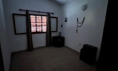 SE VENDE CASA QUINTA A REFACCIONAR A 100 M DEL RIO
