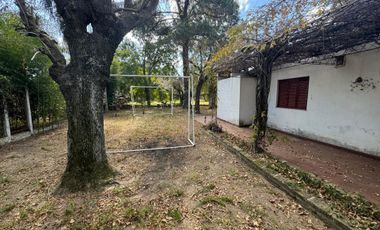 SE VENDE CASA QUINTA A REFACCIONAR A 100 M DEL RIO