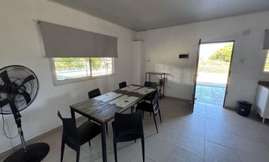 CASA ARROYO LEYES FRENTE AL RIO