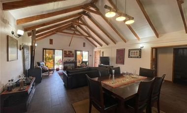 SE VENDE PARCELA DE AGRADO CON CASA