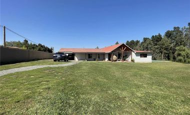 SE VENDE PARCELA DE AGRADO CON CASA
