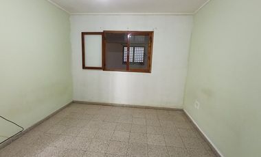 SE VENDE CASA EN FRANCK, 2 DORMITORIOS