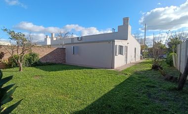 SE VENDE CASA EN FRANCK, 2 DORMITORIOS