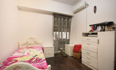 VENTA CASA 4 AMB QUINCHO COCHERA GALPON FLORES