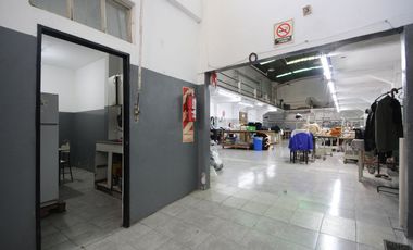 VENTA CASA 4 AMB QUINCHO COCHERA GALPON FLORES