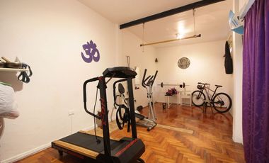 VENTA CASA 4 AMB QUINCHO COCHERA GALPON FLORES