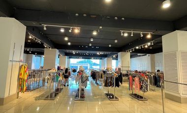 SE VENDE EDIFICIO COMERCIAL 4 PISOS - 1 SUR