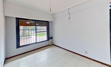 VENTA CASA CON PILETA BURZACO APTO CREDITO