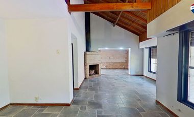VENTA CASA CON PILETA BURZACO APTO CREDITO