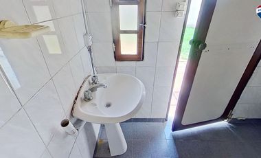 VENTA CASA CON PILETA BURZACO APTO CREDITO