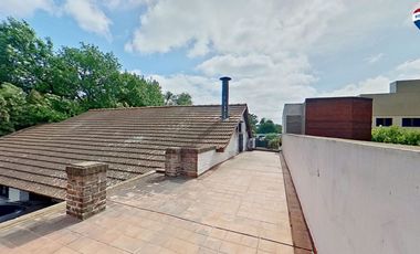 VENTA CASA CON PILETA BURZACO APTO CREDITO