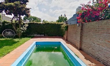 VENTA CASA CON PILETA BURZACO APTO CREDITO