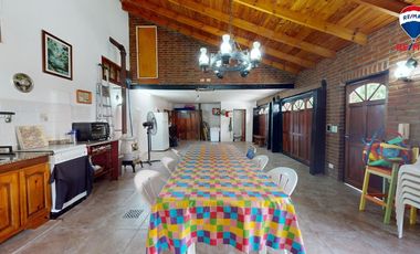 VENTA CASA 7 AMBIENTES PARQUE Y PILETA RANELAGH
