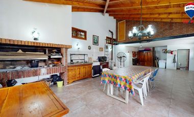 VENTA CASA 7 AMBIENTES PARQUE Y PILETA RANELAGH