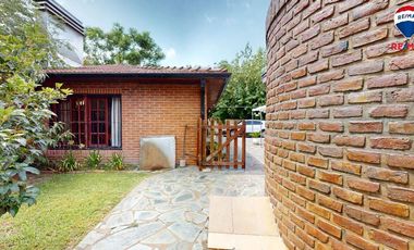VENTA CASA 7 AMBIENTES PARQUE Y PILETA RANELAGH