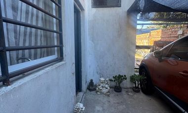 VENTA CASA 4 AMBIENTES. BERAZATEUI.