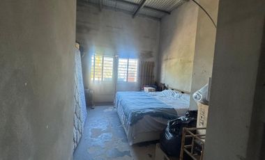 VENTA CASA 4 AMBIENTES. BERAZATEUI.
