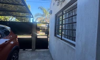 VENTA CASA 4 AMBIENTES. BERAZATEUI.