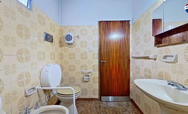 VENTA CASAS FCIO VARELA CENTRO CON PILETA