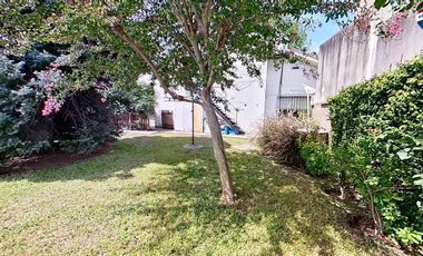 VENTA CASAS FCIO VARELA CENTRO CON PILETA