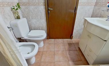 VENTA CASAS FCIO VARELA CENTRO CON PILETA