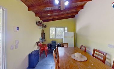 VENTA CASAS FCIO VARELA CENTRO CON PILETA