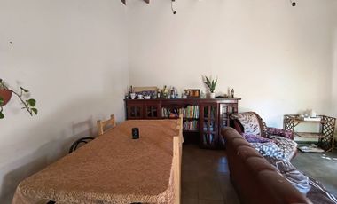 VENTA 3 CASAS EN AMPLIO LOTE