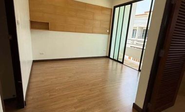 Townhouse at Pimmada Home