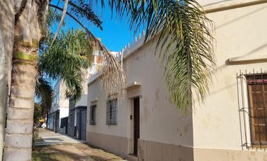 Casa en Alquiler Comercial - Excelente ubicacion -RESERVADAAAA!!!