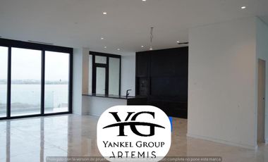 IMPONENTE CASA DE 950M2 CONSTRUIDOS SOBRE LOTE DE 2.000M2 CON SALIDA A LAGUNA EN PUERTOS