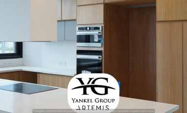 IMPONENTE CASA DE 950M2 CONSTRUIDOS SOBRE LOTE DE 2.000M2 CON SALIDA A LAGUNA EN PUERTOS