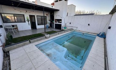 Dúplex en Venta en  San Ignacio Village. 2 dormitorios. Pileta