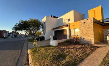 Dúplex en Venta en  San Ignacio Village. 2 dormitorios. Pileta