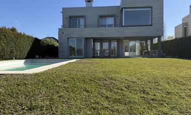 Casa en alquiler en barrio San Isidro Labrador, Tigre