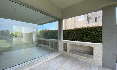 Casa en alquiler en barrio San Isidro Labrador, Tigre