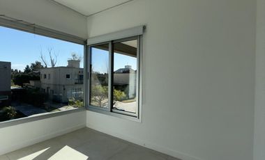 Casa en alquiler en barrio San Isidro Labrador, Tigre