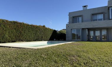 Casa en alquiler en barrio San Isidro Labrador, Tigre