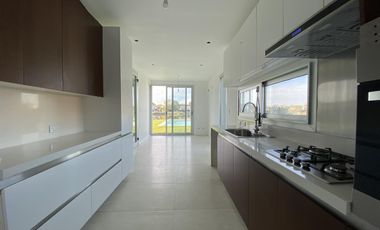 Casa en alquiler en barrio San Isidro Labrador, Tigre